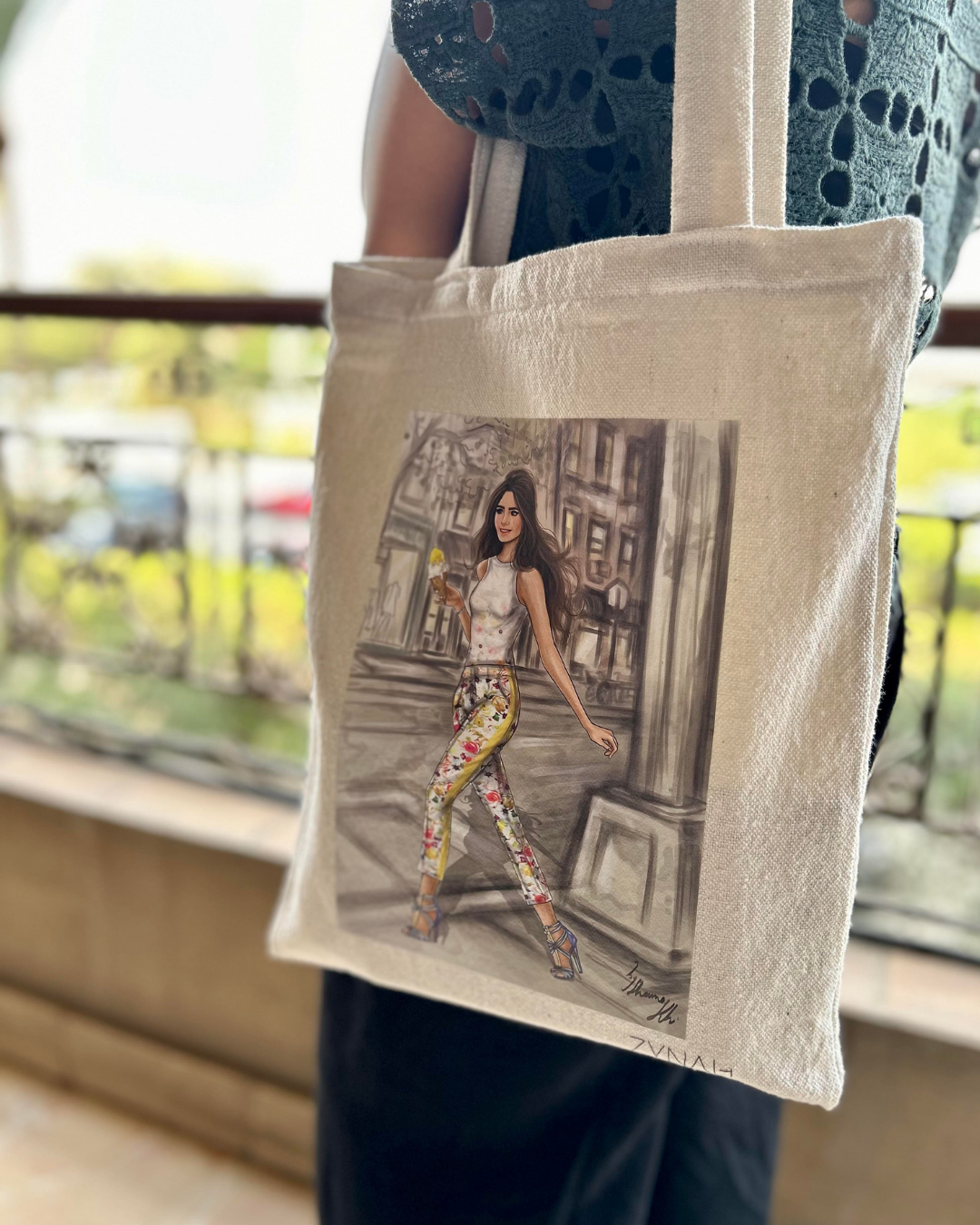 Luci & the City Tote Bag