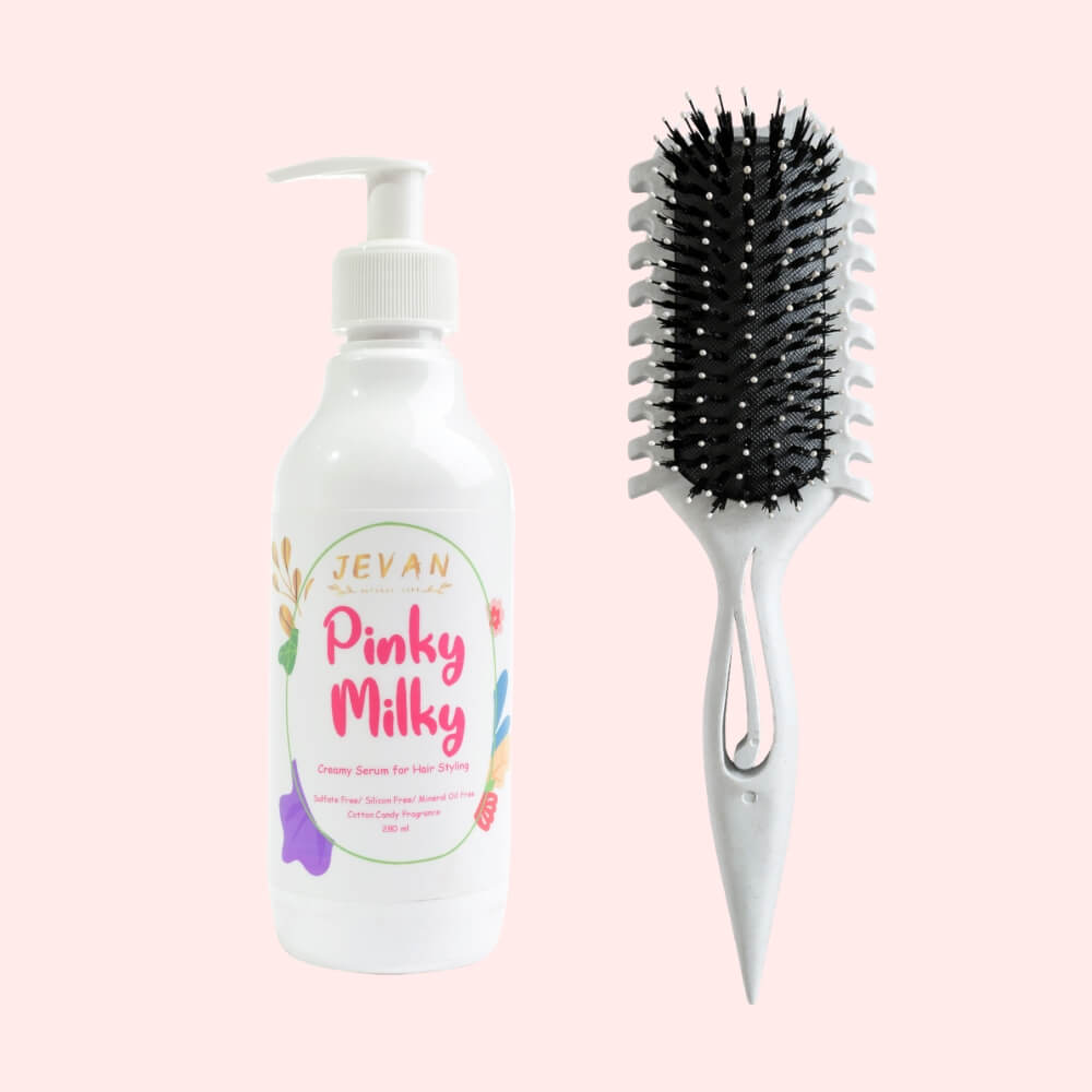 Curly Hair Brush & Jevan Pinky Milky Leave-in on ZYNAH off-white