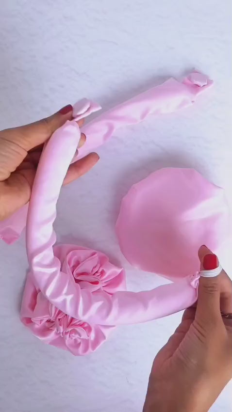Load video: Satin Heatless Hair Curlers (Bun Bons 4 Set)